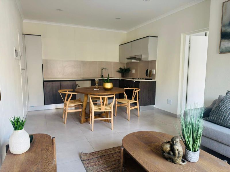 Modern 1 Bedroom for Sale - Photo 3