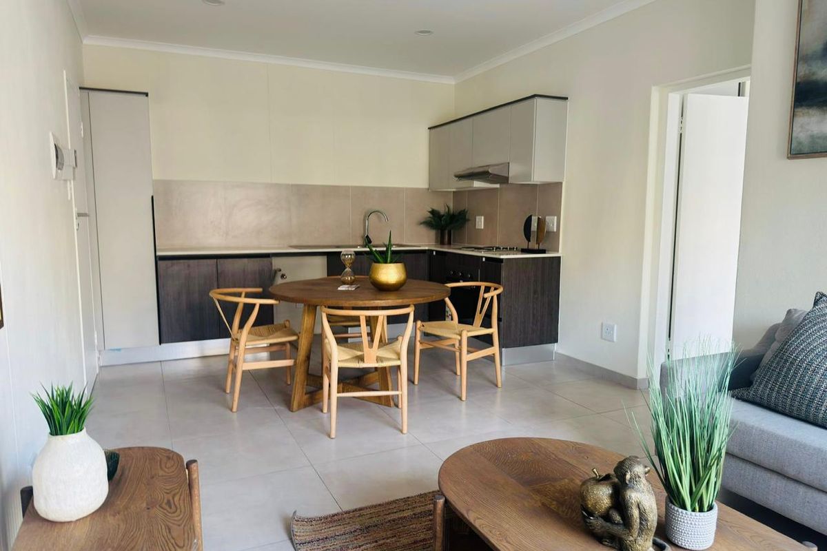 Modern 1 Bedroom for Sale - Photo 3