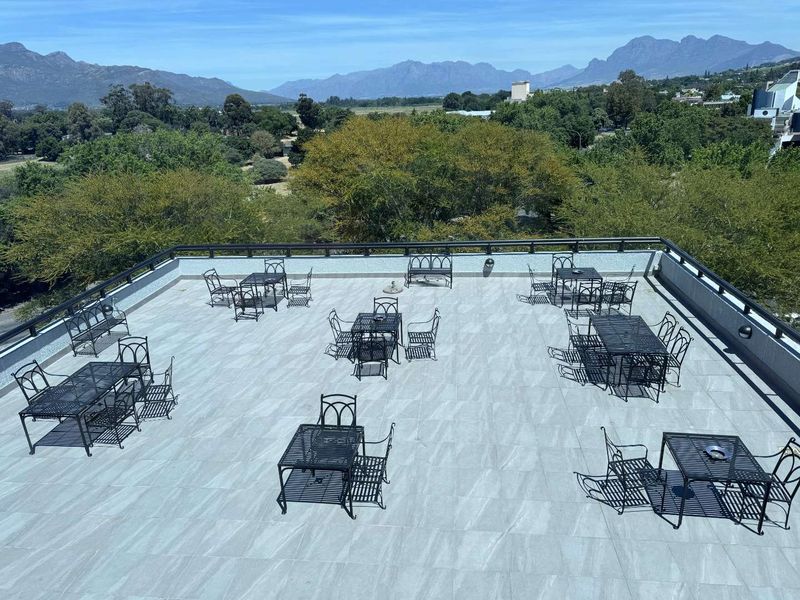 LIMITED OPPORTUNITY | TOP-TIER OFFICE IN SOUGHT-AFTER PAARL ADDRESS - Photo 9