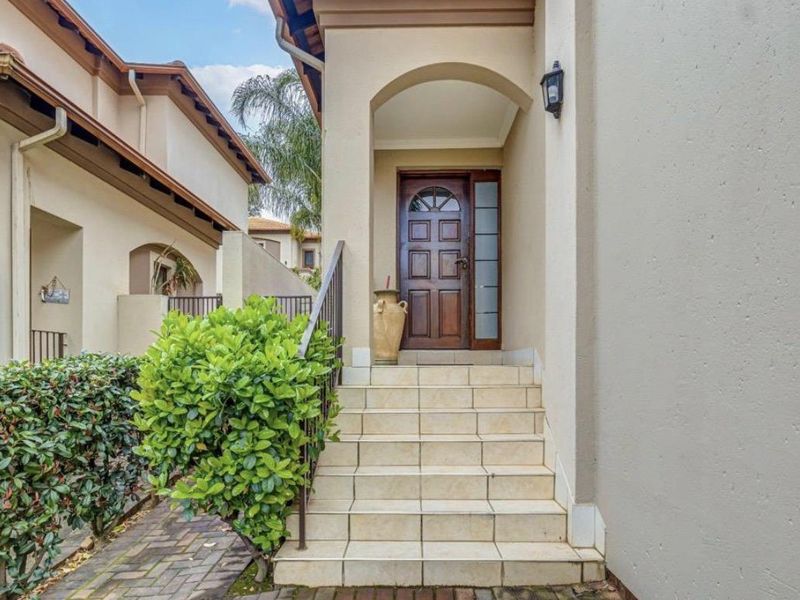 3 Bedroom Cluster in the Exclusive Murano Estate - Photo 6