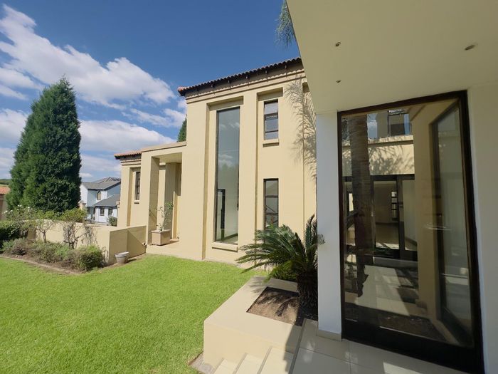 Property #2502731, House For Sale in Blue Valley Golf Estate