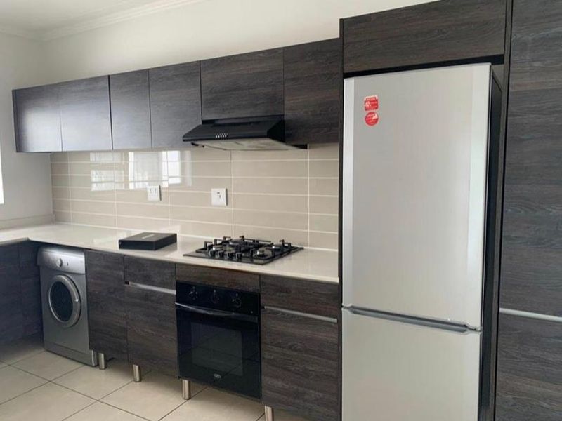 Three Bedroom in Secure Lifestyle Estate - Photo 10