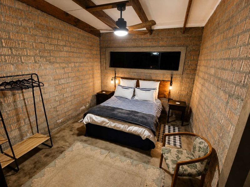 The Home Everyone Will Be Talking About - Photo 4