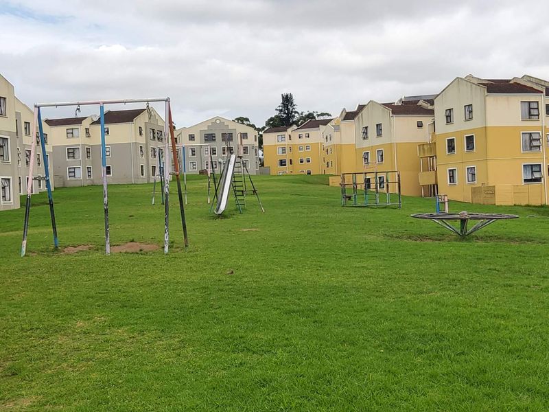 **Charming 3-Bedroom Family Home Perfect for First-Time Buyers or Investment** - Photo 5