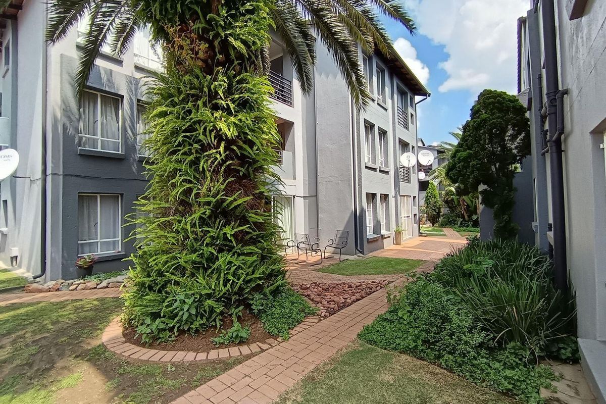 Apartment For Sale in Verwoedpark  Alberton - Photo 2