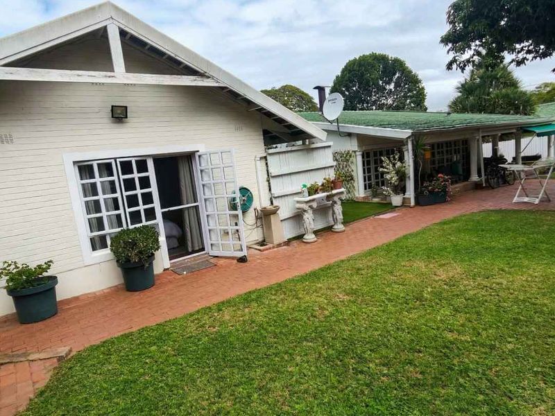 Elegant Estate Home Set on Expansive Grounds with Future Potential - Photo 3