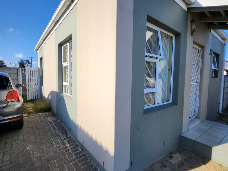 Two Bedroom House To Let in Belladonna Estate, Blue Downs - Photo 3