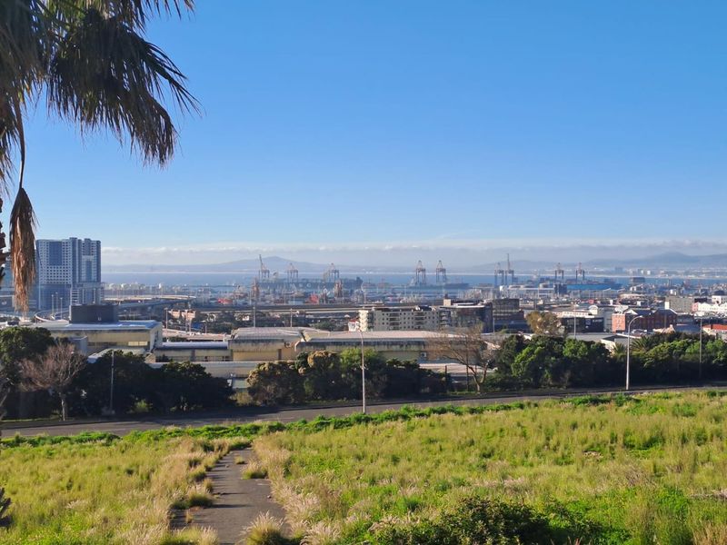 Panoramic City Views | Stylishly Renovated Home with Incredible 70m2 Bonus Storage - Photo 2