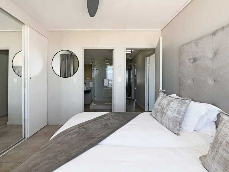 Ultra-Luxury Beachfront Penthouse | Private Rooftop | Fully Furnished | Blouberg - Photo 10