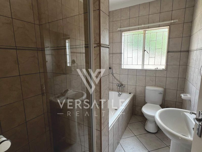 2 Bedroom Apartment for sale in Pionierspark Extension 1 - Photo 4