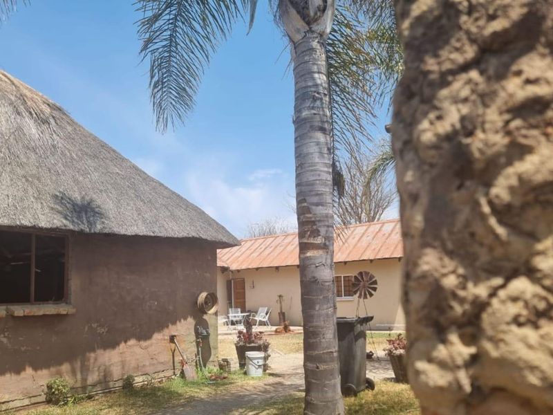 TIRED OF THE HUSSLE AND BUZZLE - BUSHVELD HAVEN - Photo 4