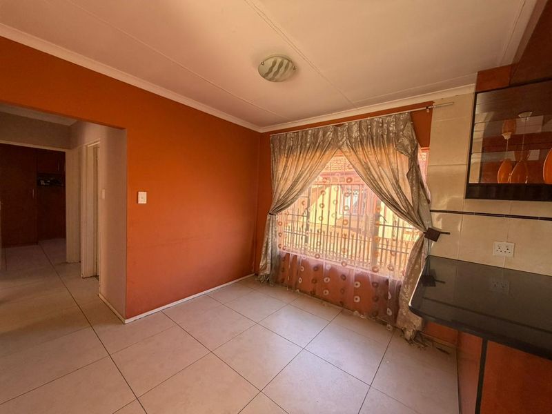 A beautiful house in Rosslyn - Photo 8
