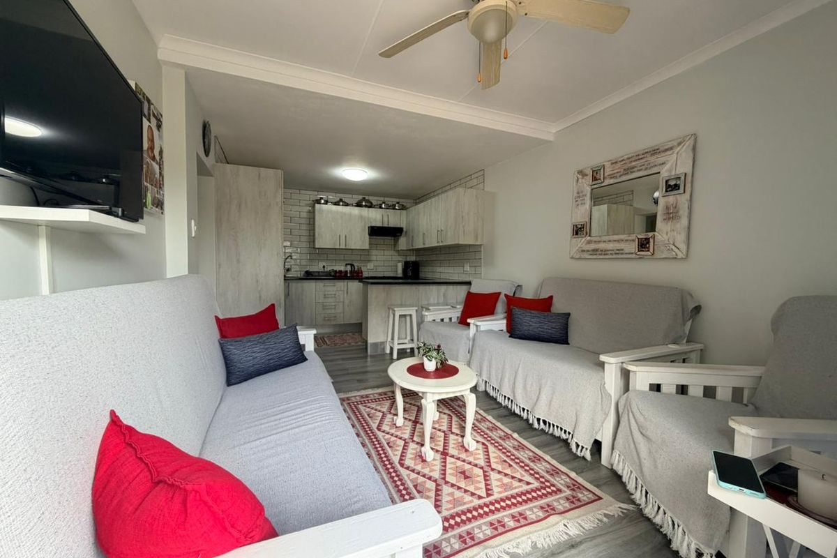 Exceptional Opportunity: Modern Home, Prime Spot - Photo 5