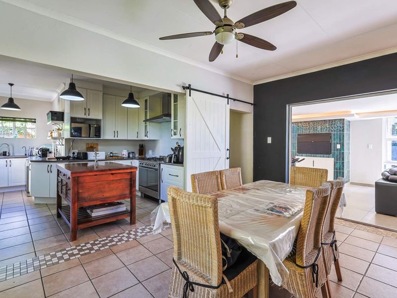 Exclusive Charming Family Home with Spacious Living and Entertainment Areas in Die Wilgers - Photo 10