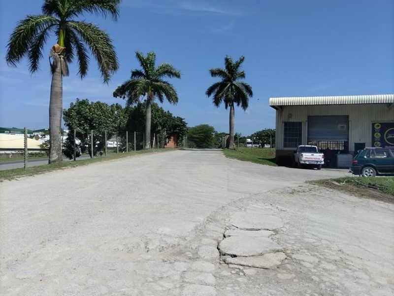 Ideal Location for Your Business on Main Harding Road! - Photo 2