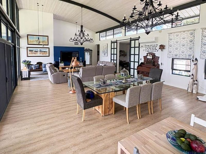 ONE-OF-A-KIND ARCHITECTURAL MASTERPIECE - Photo 7