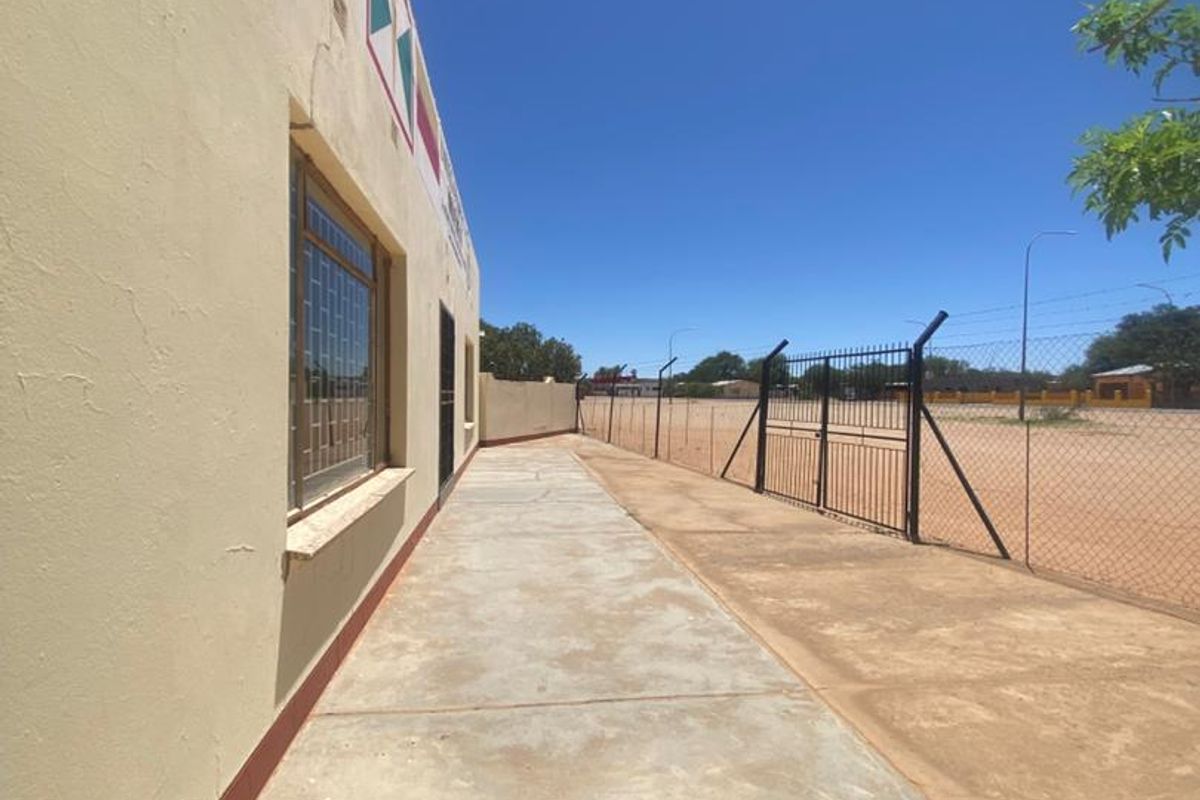 Beautiful home for sale - Photo 3