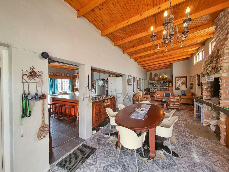 Henties Bay Proper:  5 Bedroom FARMSTYLE HOME is for Sale - Photo 10