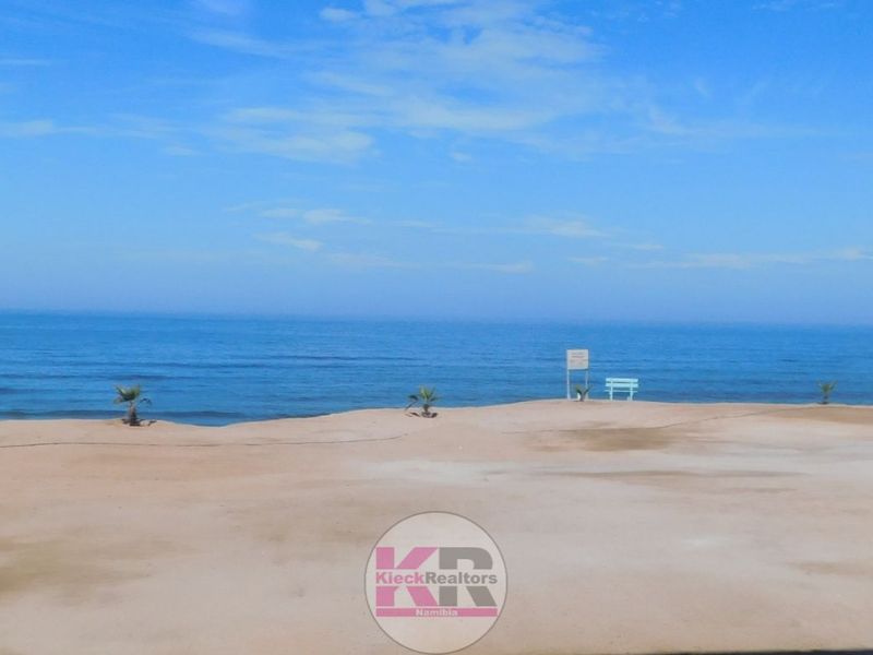 Seafront Property - Photo 2