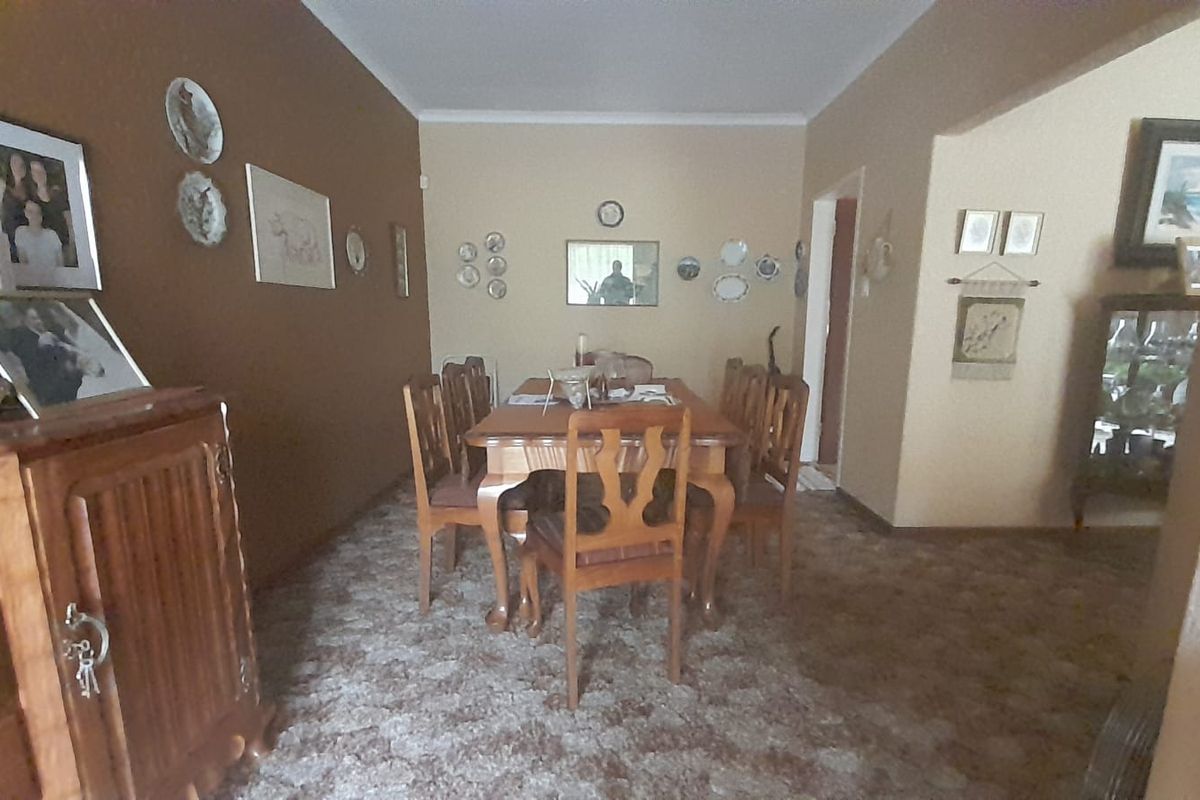 Spacious family home - Photo 4