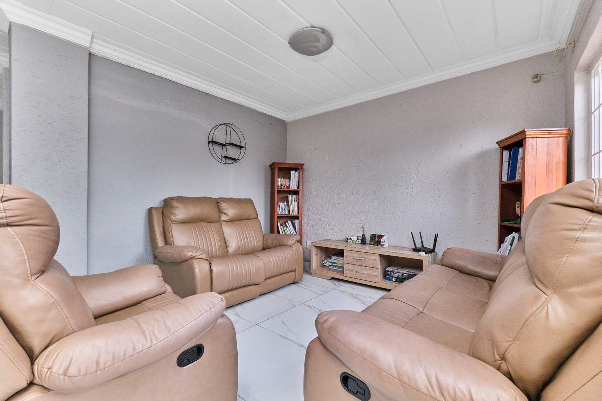 Your 3 bed, 2 bath Ferndale Dream Townhouse Awaits! - Photo 4