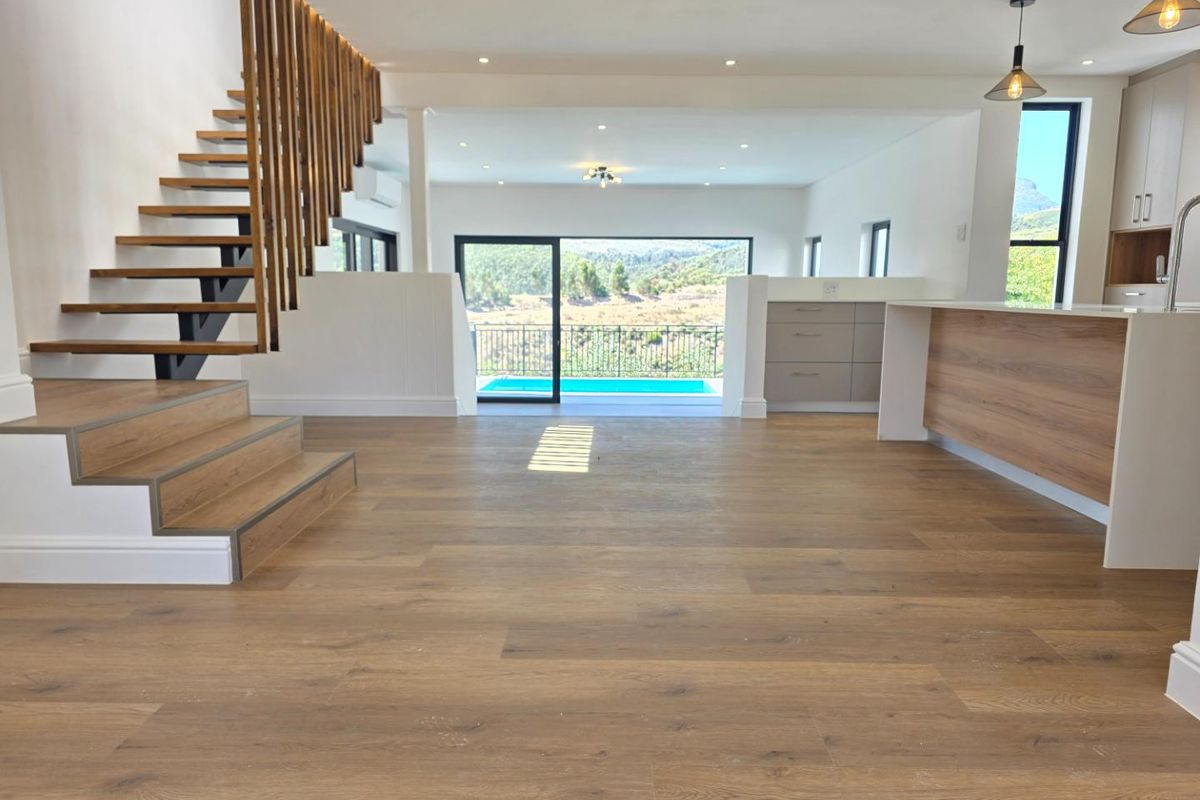 No Transfer Duty! Just move in! - Photo 5