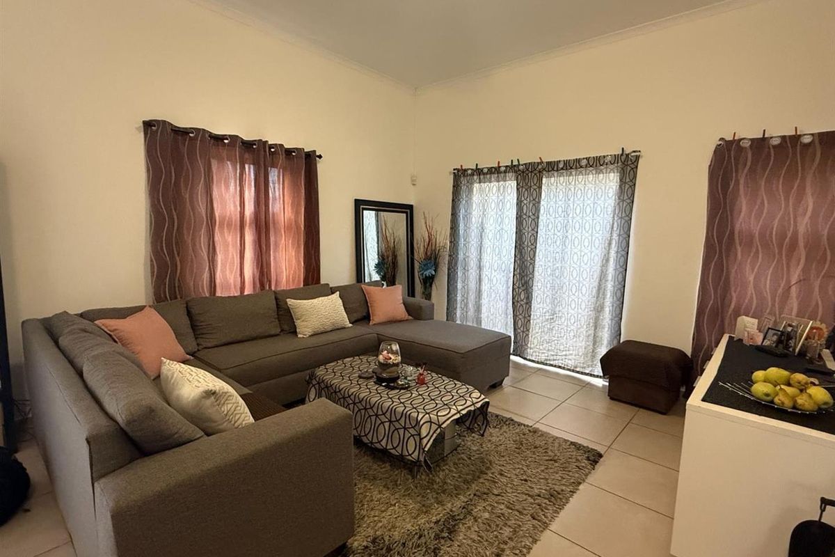 Perfect for your first home! - Photo 2