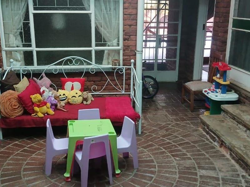 "Spacious Family Haven in Prime Location Awaits!" - Photo 10