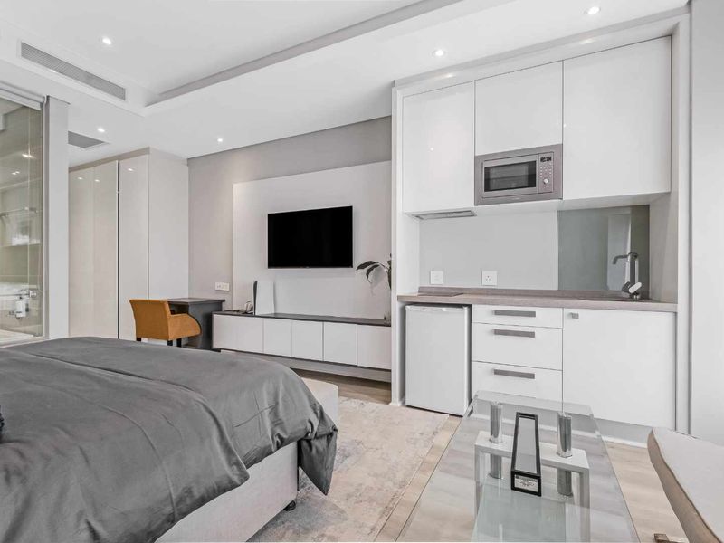 IDEAL LOCK-UP AND GO UNIT IN SOUGHT AFTER LIFESTYLE ESTATE - Photo 8