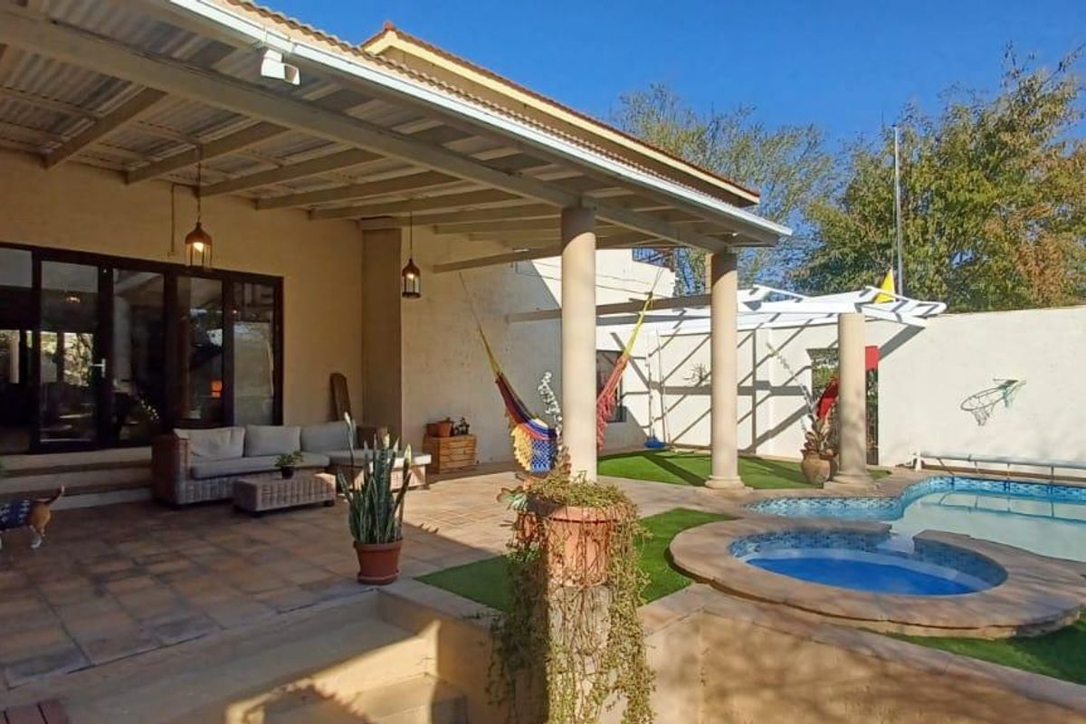 Suiderhof - Bordering Olympia - N$7 980 000 - Photo 4