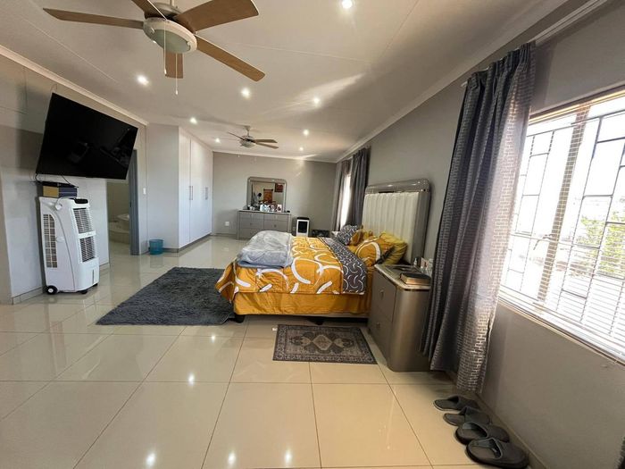 Property #2558099, Farm For Sale in Omeya Golf Estate
