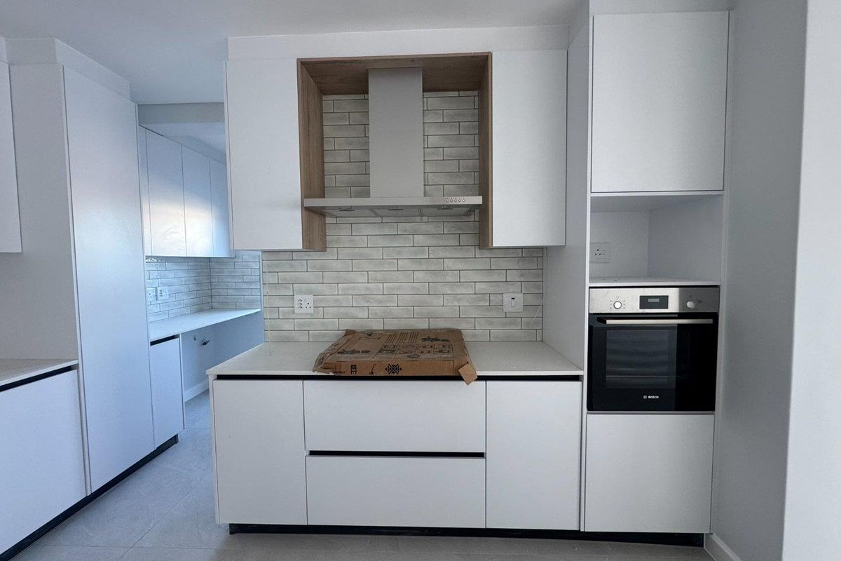 4 Bedrooms, Study Nook & Spacious Open-Plan Living in Sandown, Cape Town - Photo 4
