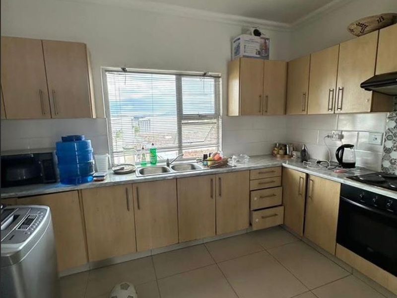 2 Bedroom Flat for Sale - Photo 9