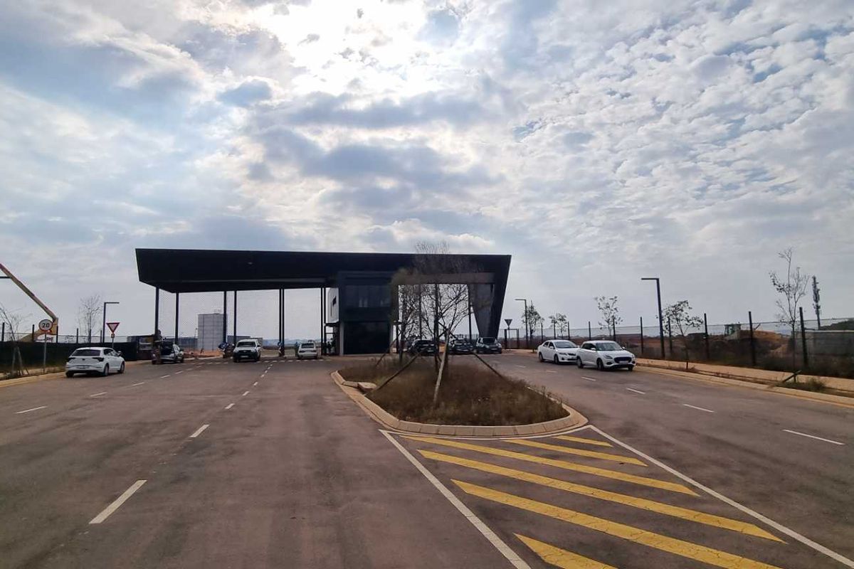 Site B | Logistics Warehouse To Let – 42,500m2 - Photo 2