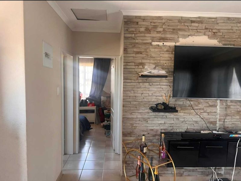 2 Bedroom House For Sale Vanderbijlpark CE4 - Photo 6