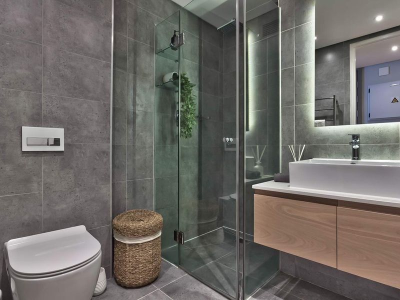 Prime Atlantic Seaboard Apartment with Private Patio & Iconic Views - Photo 7