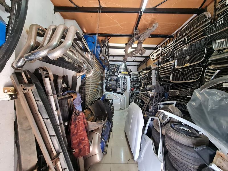 Storage, Style, and Security: Your Ideal Space Awaits - Photo 10