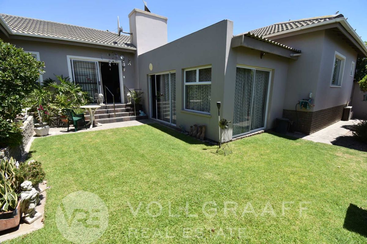 Value for Money Neat Family Home in Vogelstrand - Photo 3