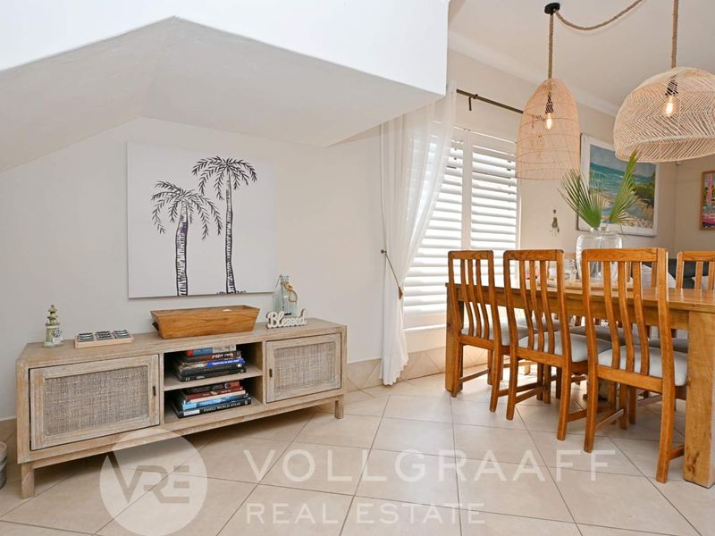 Life is better by the beach - Photo 5