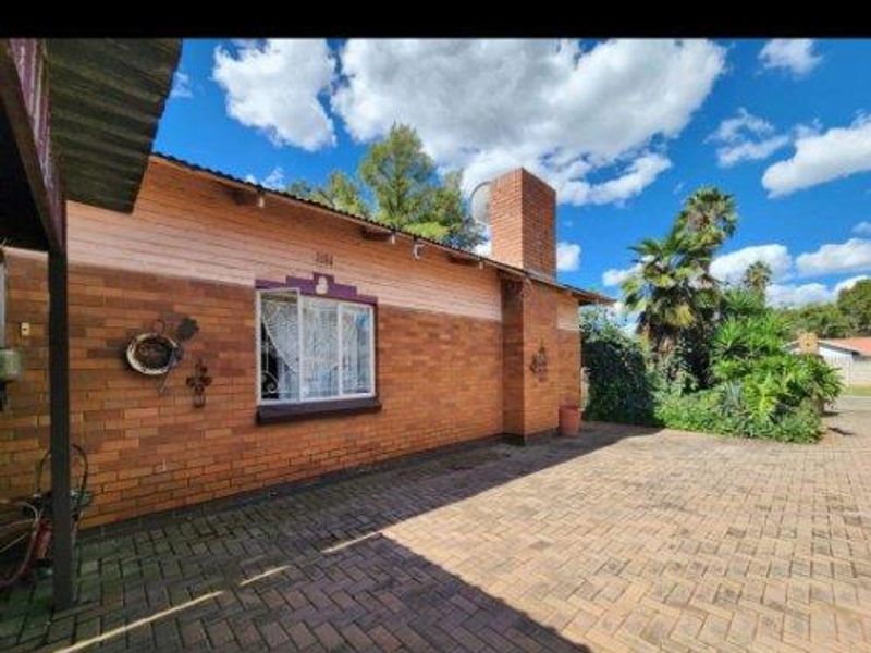 3 Bedroom House For Sale in Vanderbijlpark CE1 - Photo 8