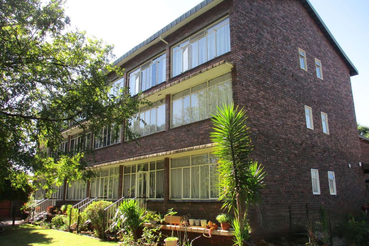 1 and a Half bedrrrom - Photo 2