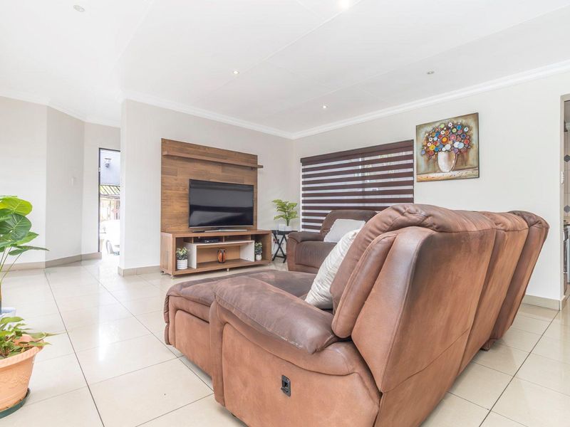 Style, Space & Sophistication – The Perfect Family Haven on a Prime Stand in Little Falls - Photo 8