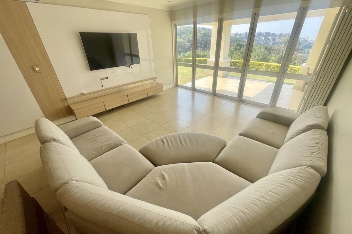 Hendra - Spacious 4-Bedroom Ground Floor Apartment with Sea Views – Ilala Ridge Estate - Photo 2