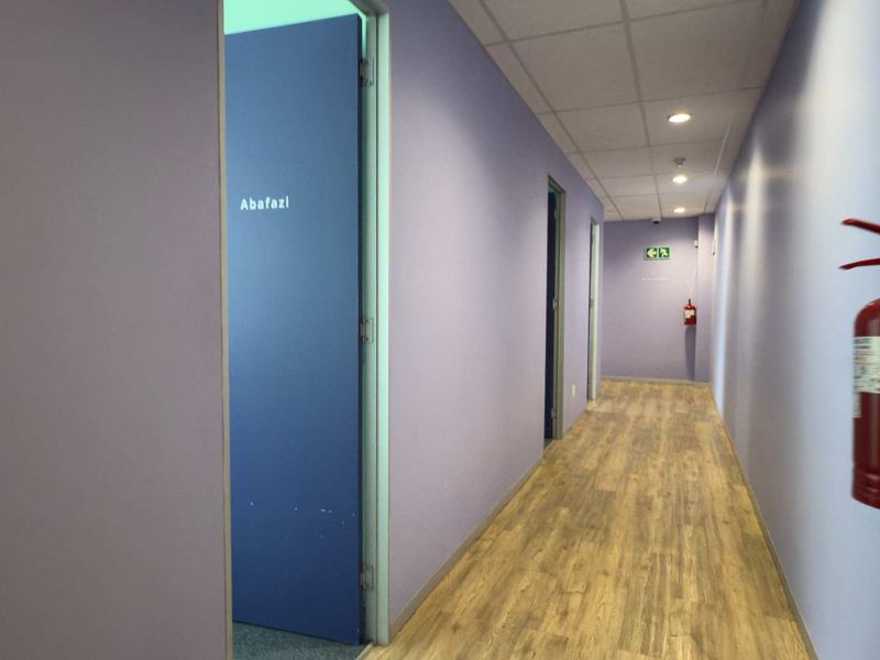 903m2 of prime office space to let in Foreshore - Photo 7