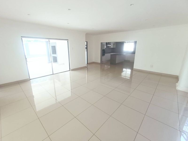 BEAUTIFUL FAMILY HOUSE FOR SALE IN VALLEY VIEW ESTATE!! - Photo 7