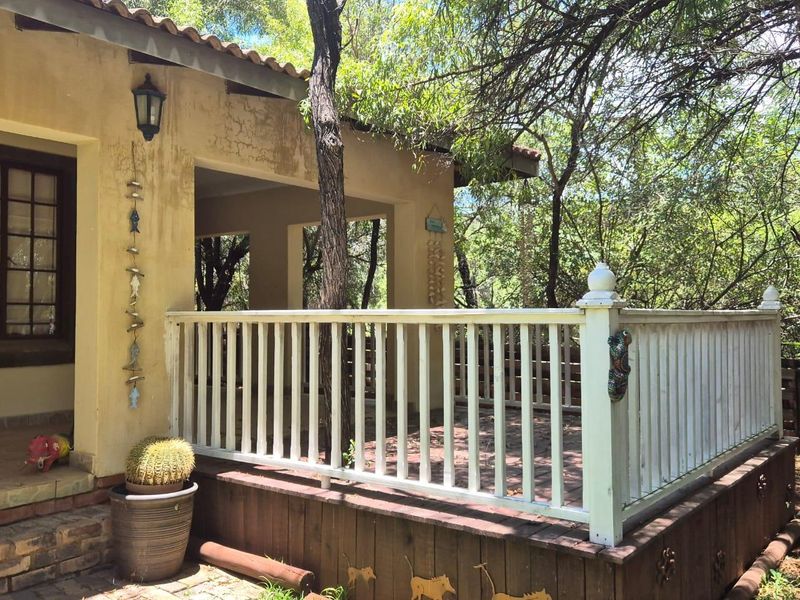 . "Seize This Leeupoort Gem & Make It Your Own!" - Photo 3