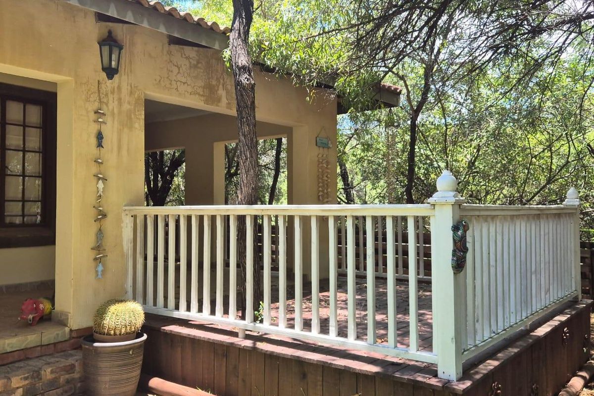 . "Seize This Leeupoort Gem & Make It Your Own!" - Photo 3