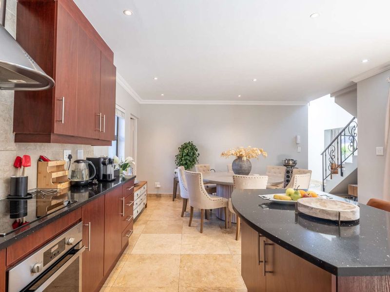 5 Bedroom House To Let In Big Bay - Photo 2