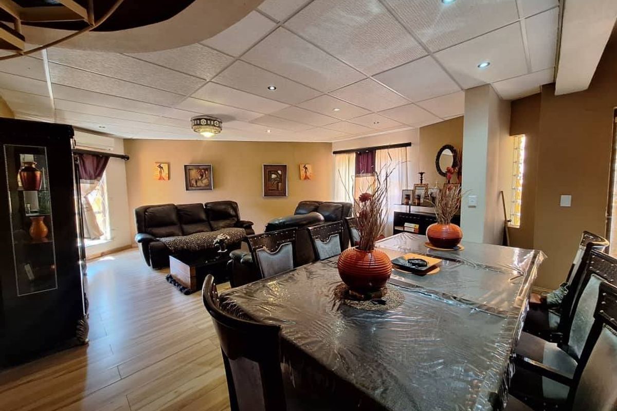 3 Bedroom House for Sale - Photo 3