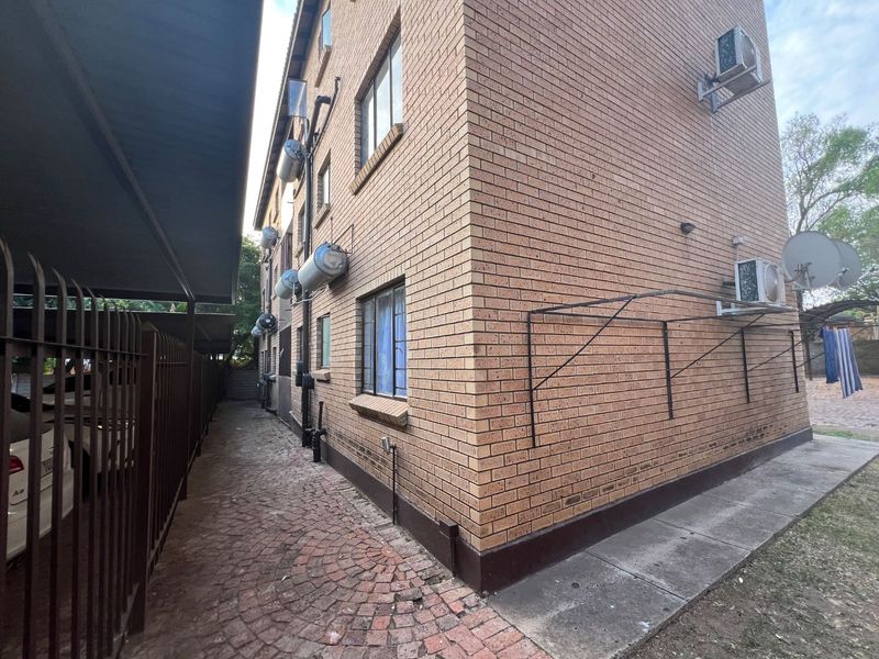 Great potential apartment for sale. - Photo 10